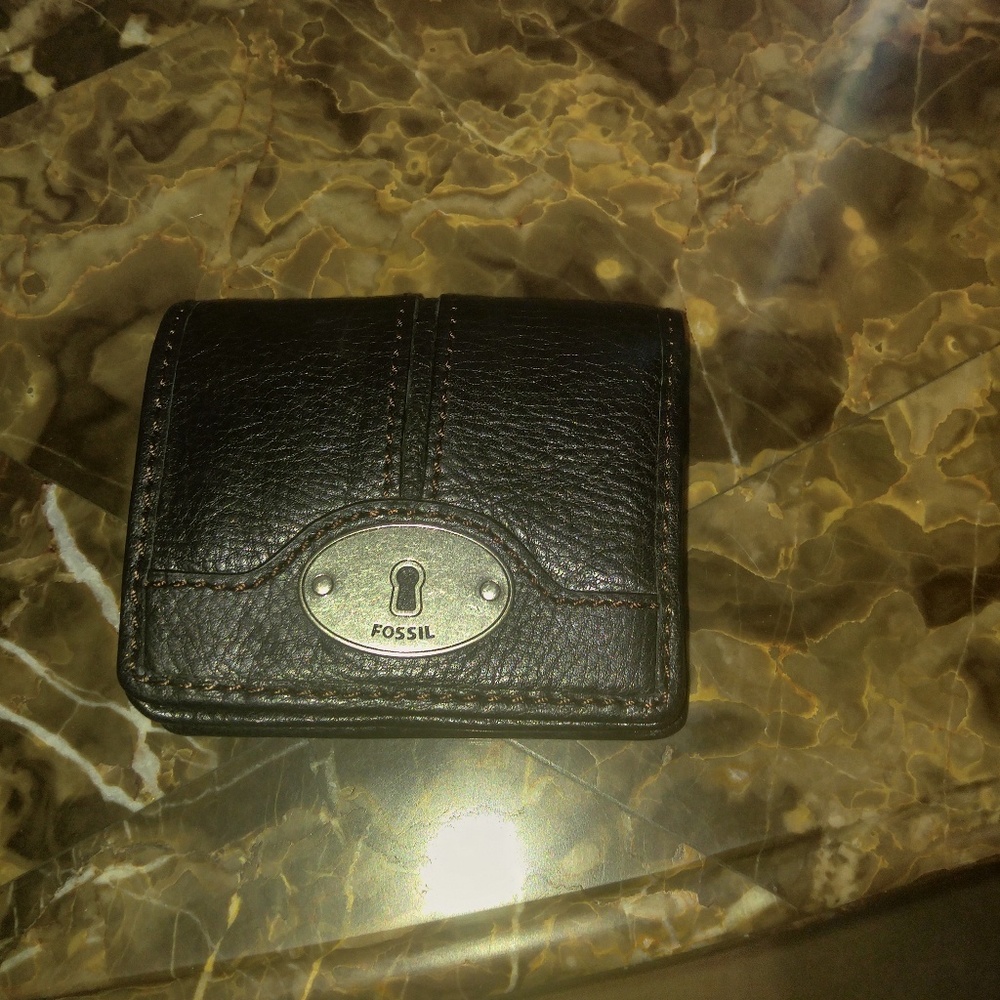 New with Tags. Fossil Maddox Credit Card Wallet